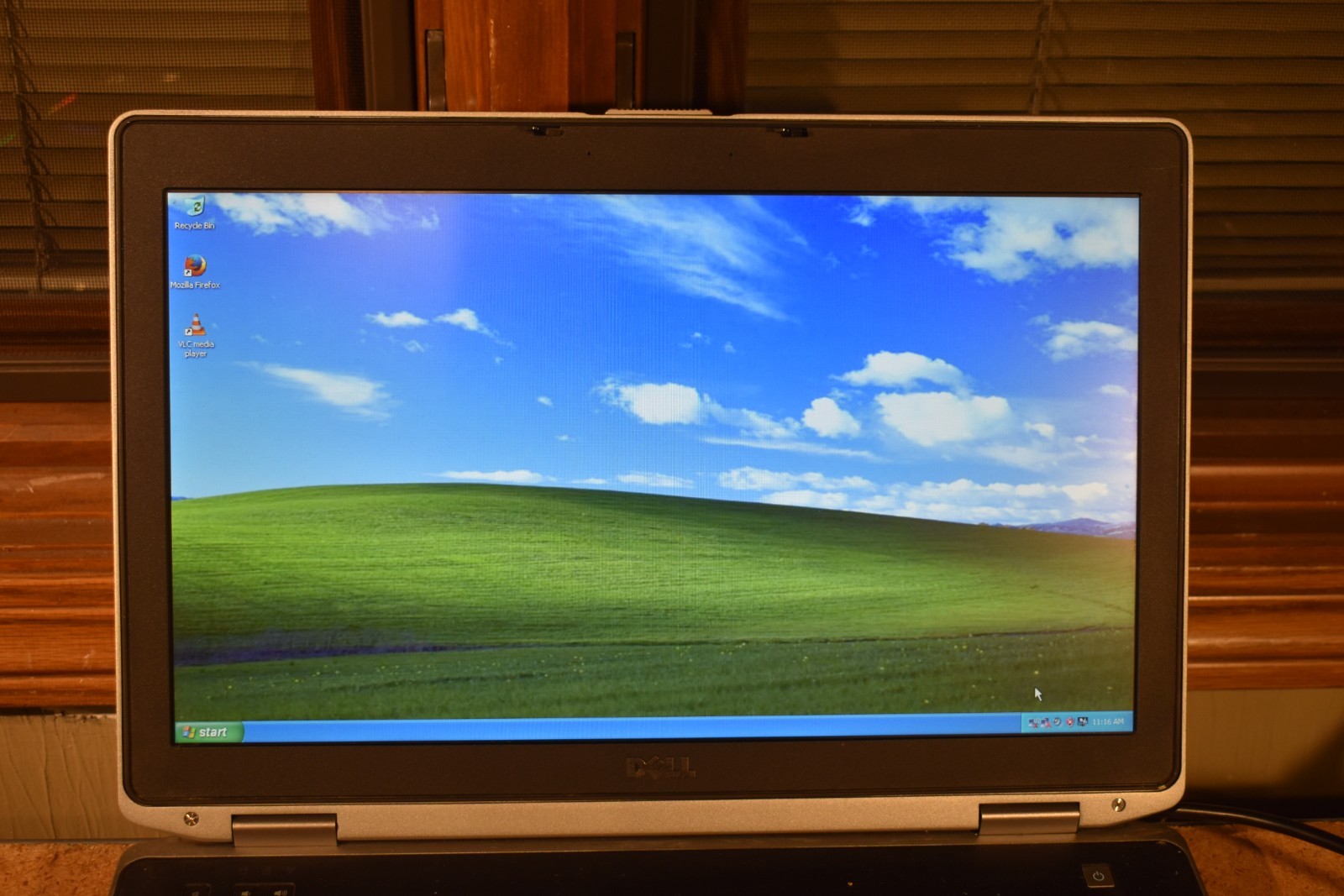 Dell Latitude E6530 Intel Core i5-3340M 500GB HD Windows XP Pro 32-bit DVD-RW