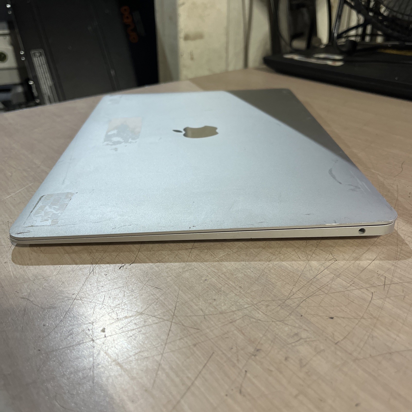APPLE MACBOOK AIR “M1″ 8 CPU/7 GPU 13” 3.2GHZ 8GB 128SSD