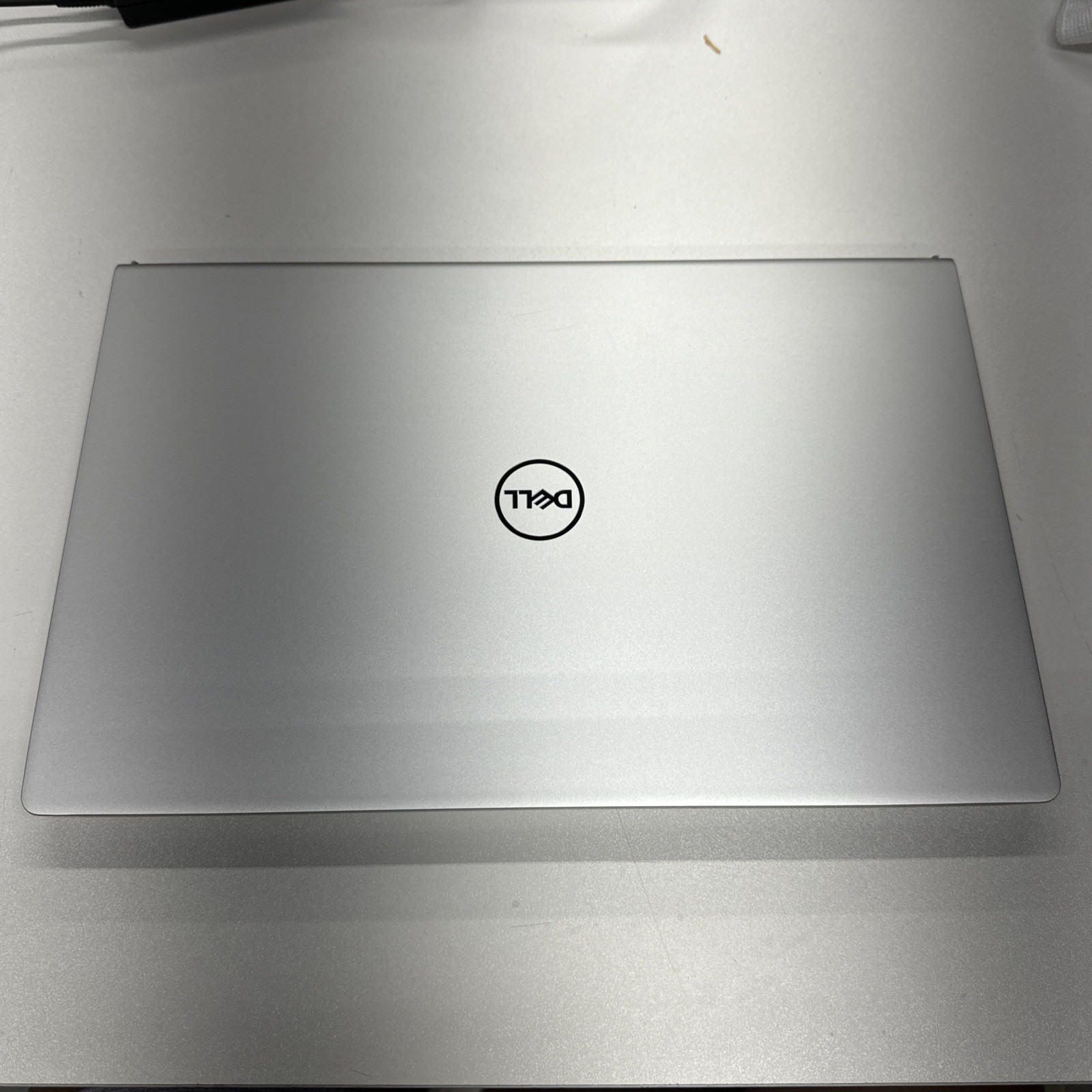 Dell 15. DC15250 P112F011. Used!