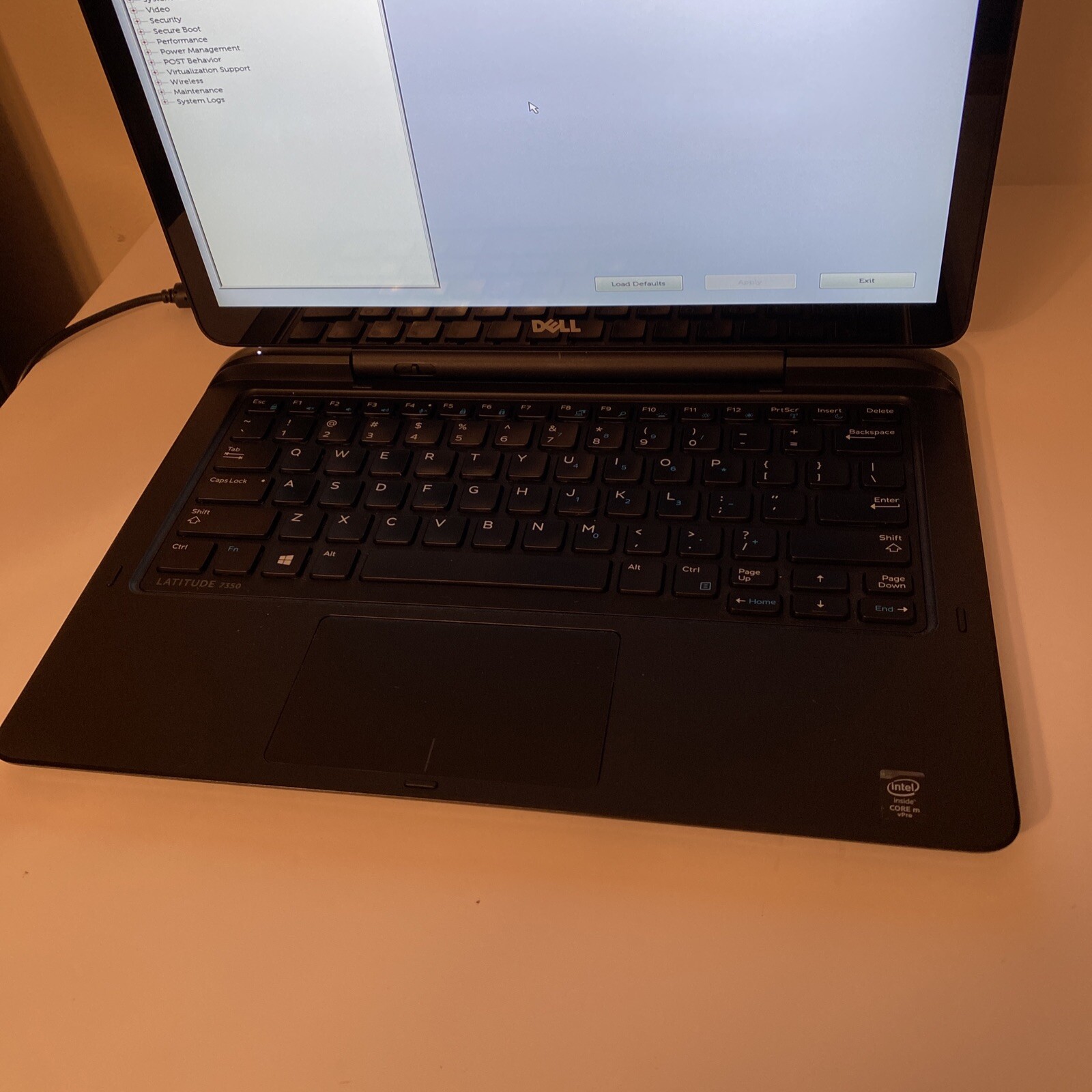 Dell Latitude E7350 2-in-1 13″ Core M-5Y71 @ 1.20GHz 8GB Ram