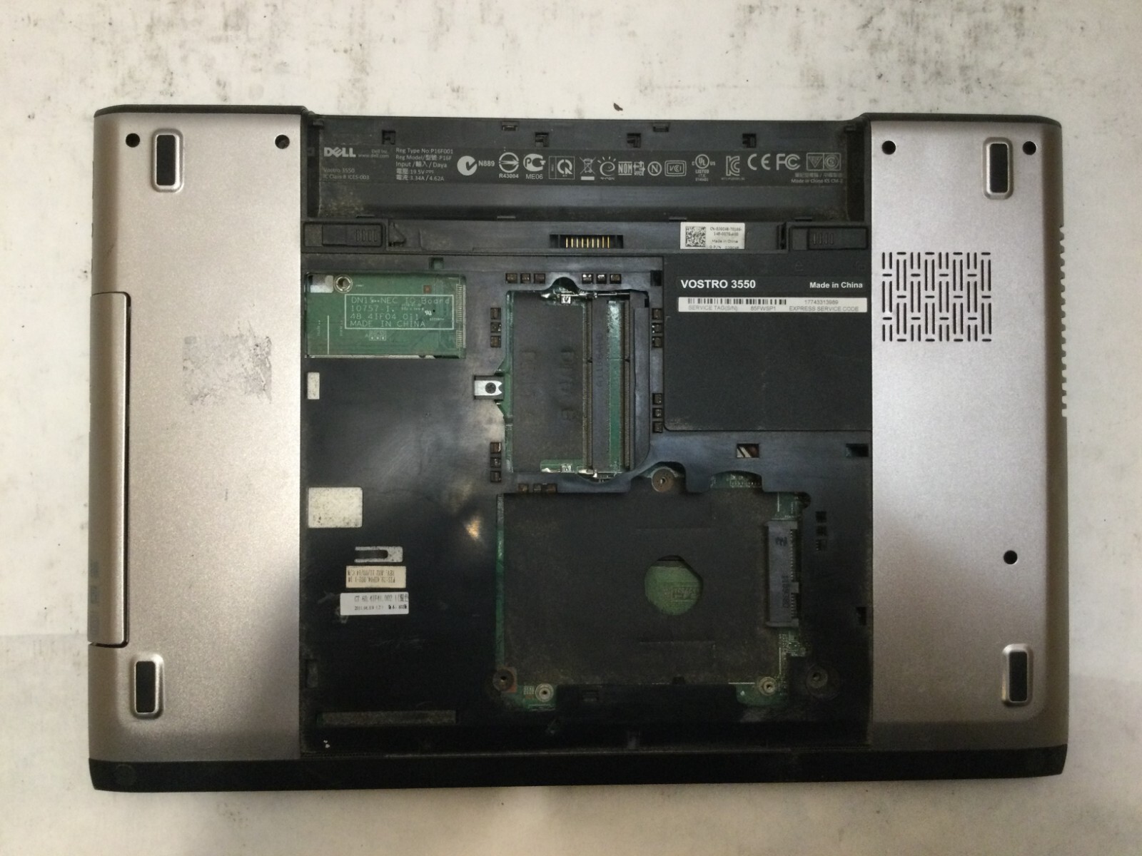 Dell Vostro 3550 15.6″ / Intel Core i5 UNKNOWN SPECS / (POWERS ON/NO BOOT!) MR