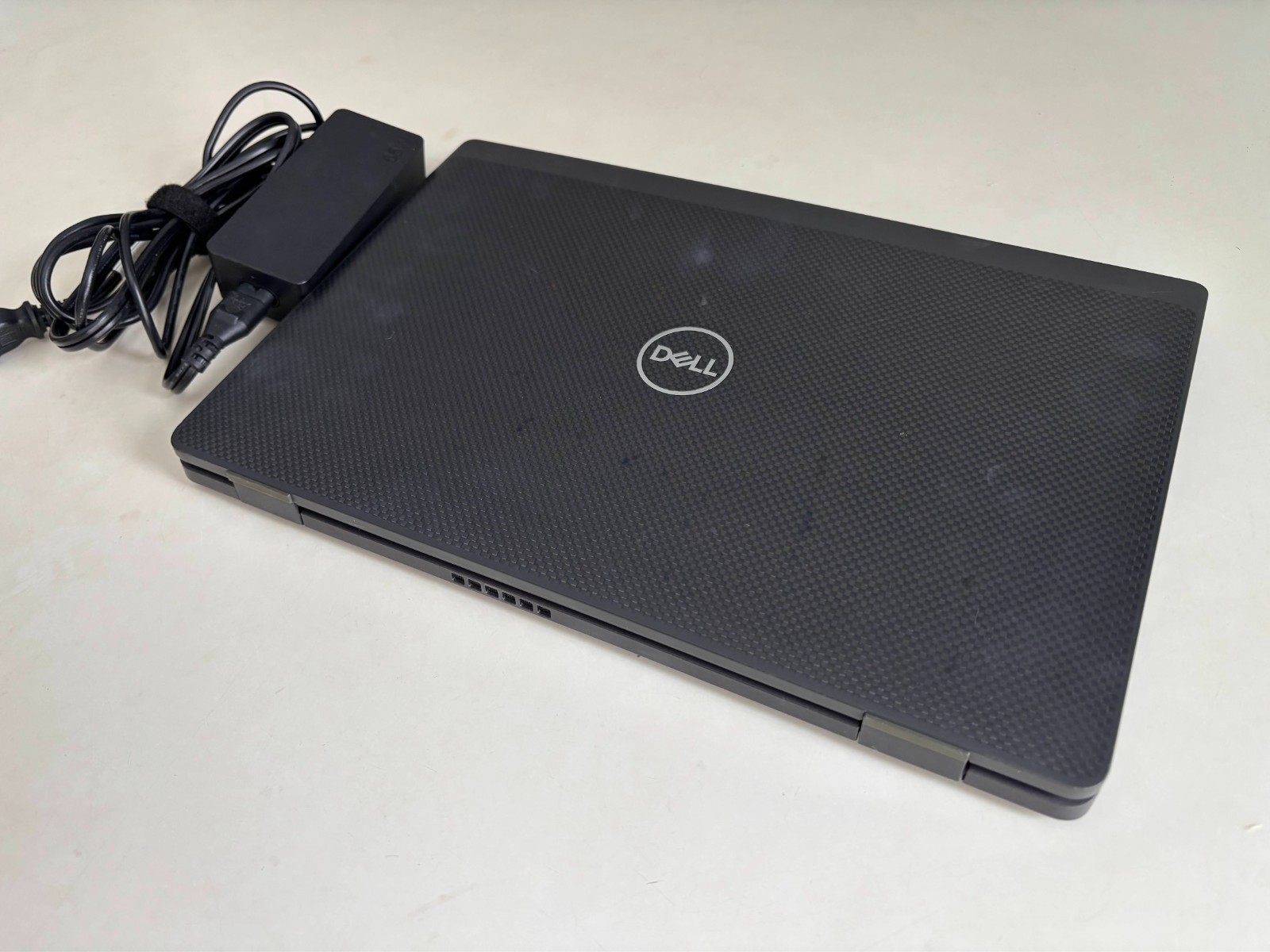 Dell Latitude 7420 i5-1145G7 16GB RAM 256gb SSD 14″ FHD (1920x1080p) Win 11 Pro