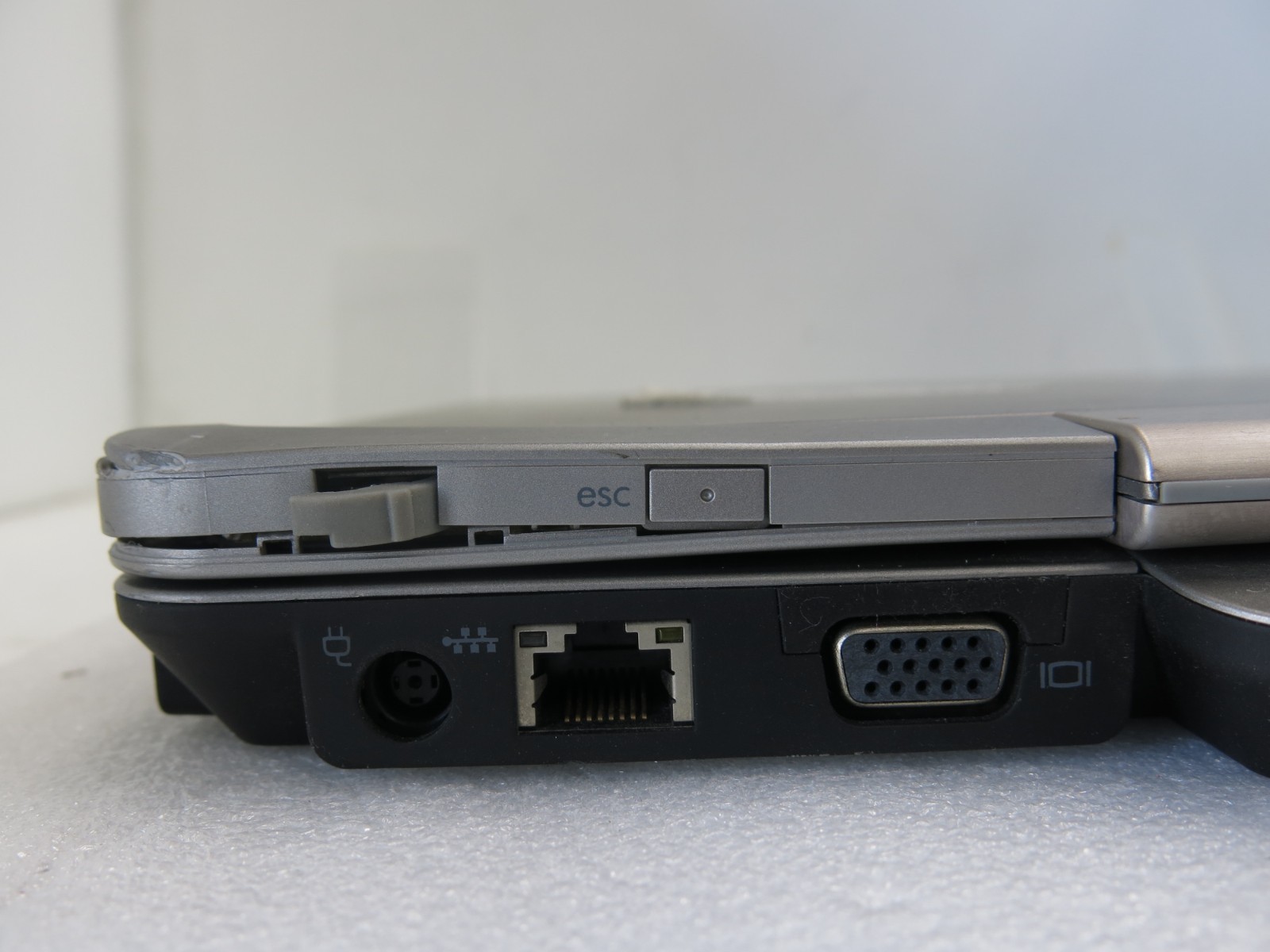 HP EliteBook 2740p Laptop | Core i5 M560 2.67GHz 2GB Ram 160GB HDD | Powers On