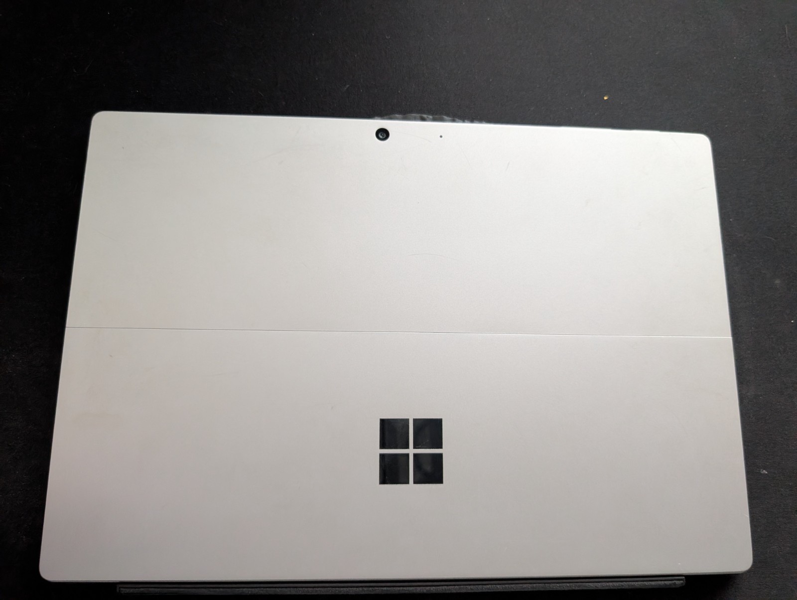 Surface Pro 7 i5-1035G4 16GB 256GB Win 11 Home w/ Keyboard – As Is No AC