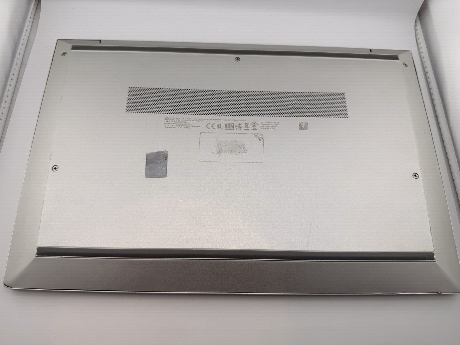 HP EliteBook 840 G8 14″ 17-1165G7 16GB 512GB SSD Win11 Pro Backlit