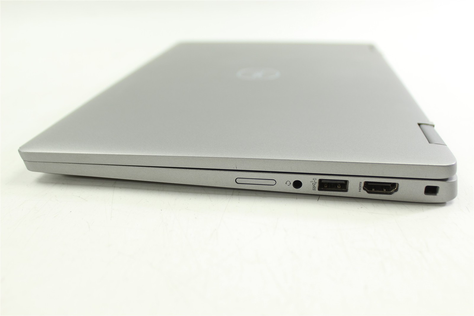 Dell Latitude 5330 13.3″ FHD Touch i7-1265U 1.8GHz 256GB SSD 16GB RAM W11H