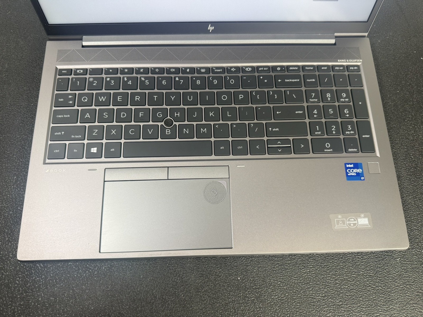 HP ZBook Firefly 15 G8 15.6″ Core i7-1185G7 3.0GHz 16GB DDR4 512GB SSD – READ