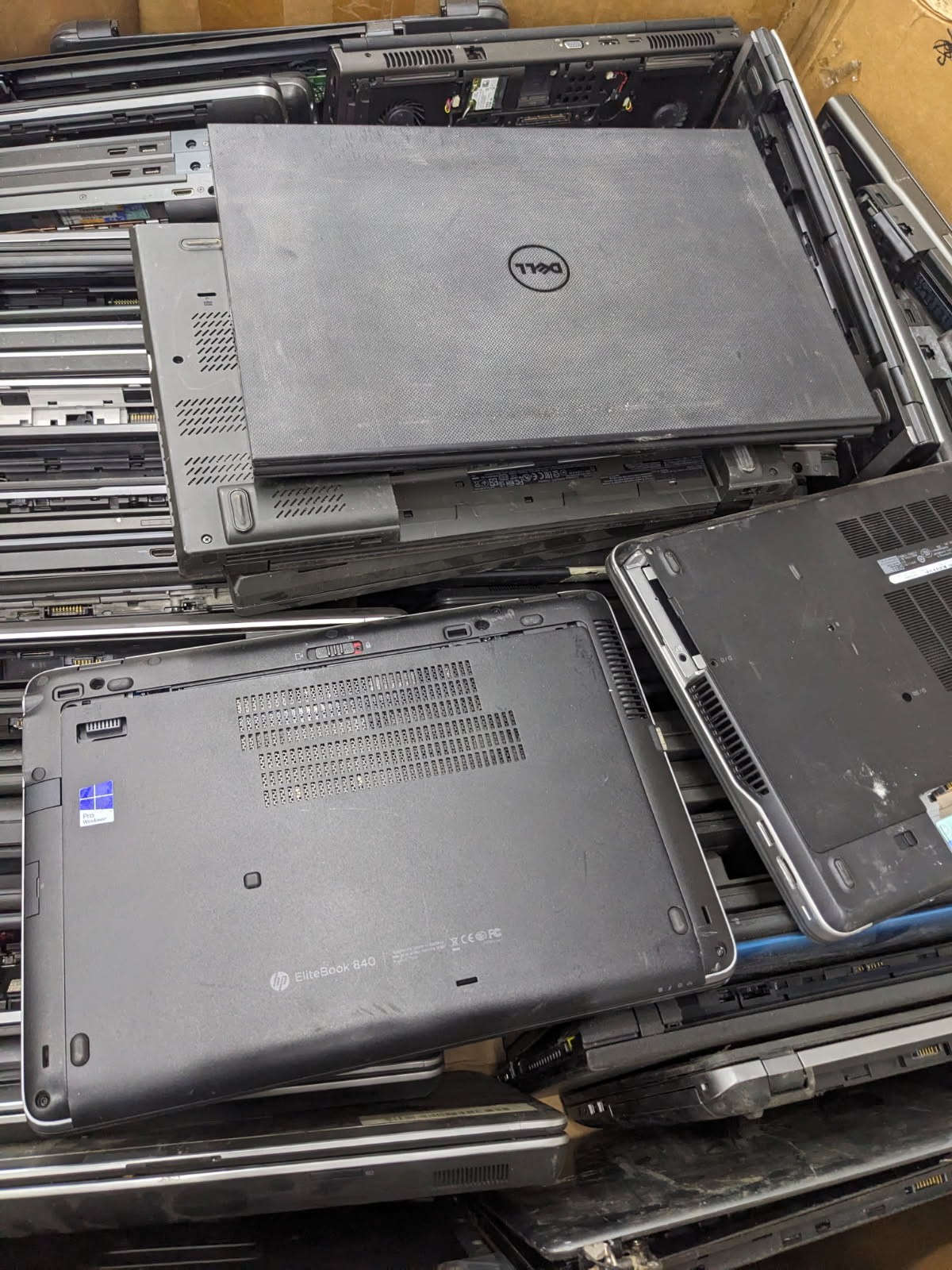 Bulk lots of Laptops 4th and 5th Gen Mix Brands and models vary *PLEASE READ*