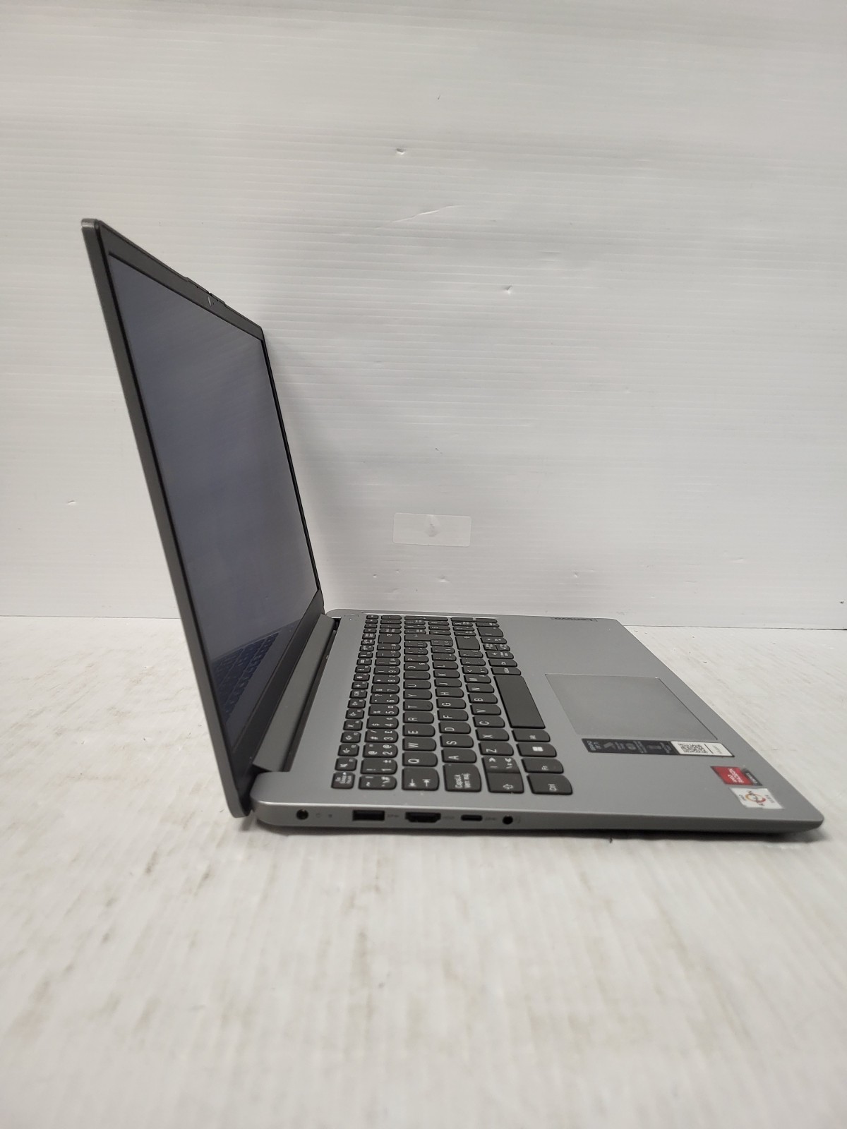 (N92479-1) Lenovo IdeaPad 1.15 AMN7 Laptop