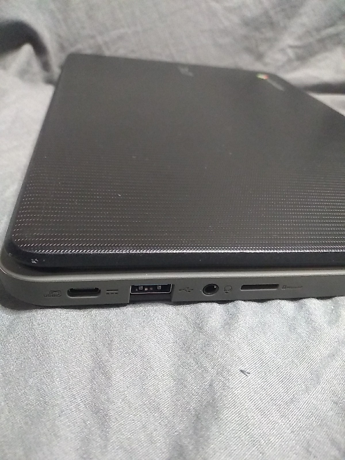 Acer Chromebook 311 Laptop Model-N23H7 ~ School Locked For Parts or Repair! Mint