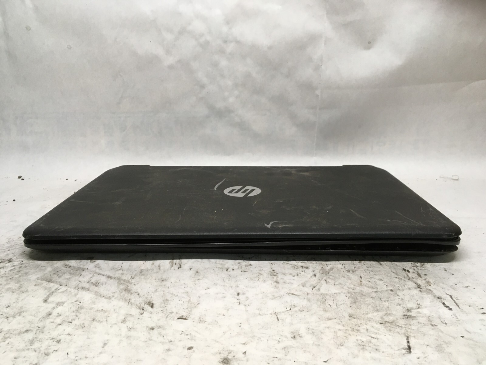 HP 15 – f211wm 15″ (AS IS) – Intel Celeron N2840 – JZ