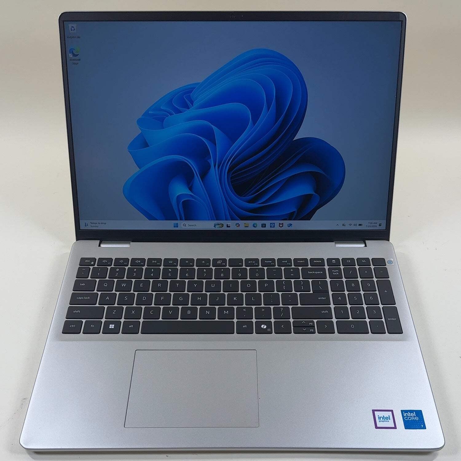 Dell 16 DC16251 16″ Core 7 150U 1.8GHz 32GB RAM 1TB SSD Read