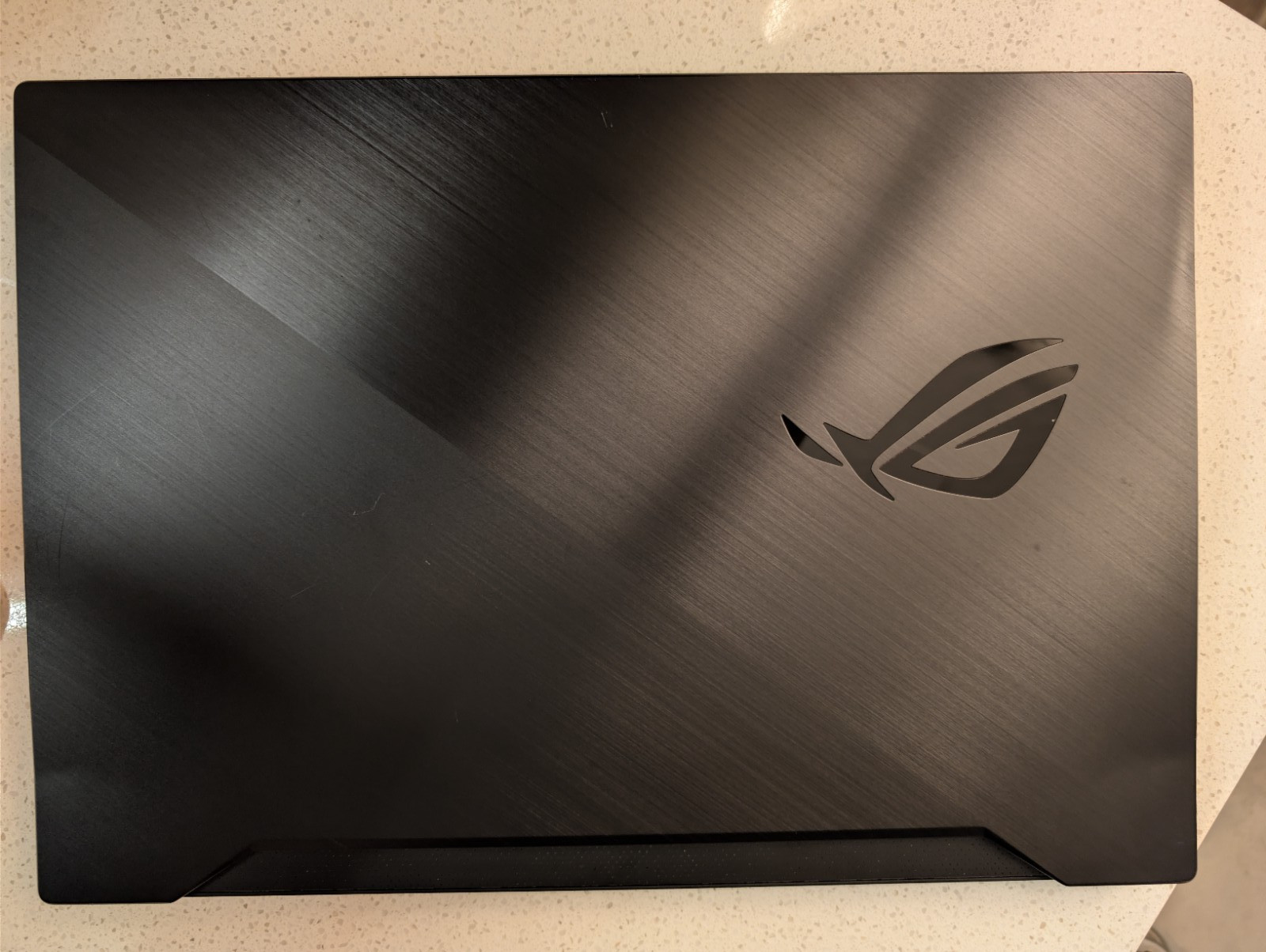 ASUS ROG Zephyrus M15 GU502L Intel i7-10750H 8GB DDR4 1TB SSD 6GB RTX 2060 GOOD