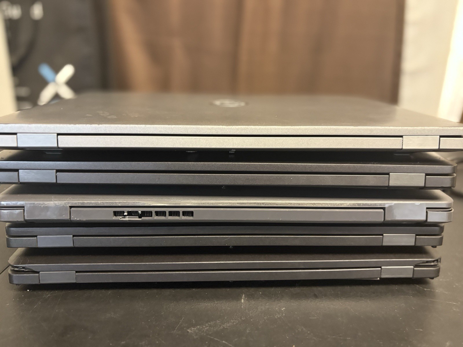 Lot Of 5 Dell Precision 3541 3551 3510 15.6″ | 2.30GHz i9-9880H | 4GB DDR4 |