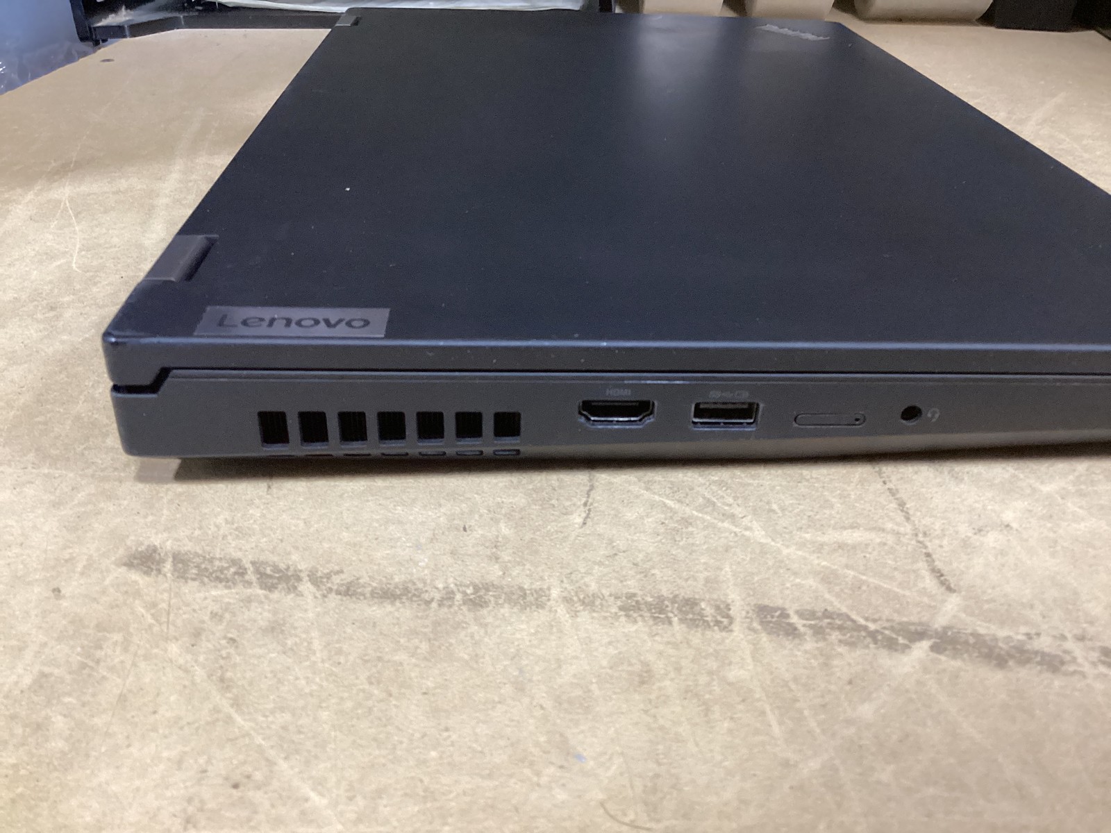 ThinkPad P15 Gen 1 15.6″ Laptop | Xeon W-10855M | 32GB | 512 GB Quadro T1000 – B