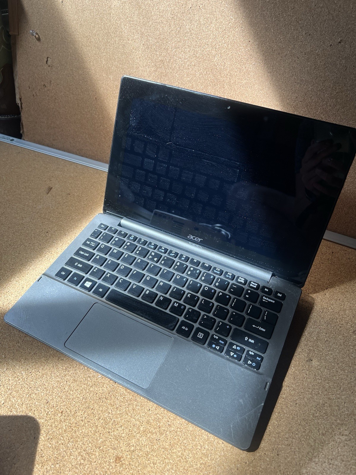 Acer Aspire Switch 10 10.1″ 2-in-1 Detachable Touch Atom 2GB 32GB Win Silver