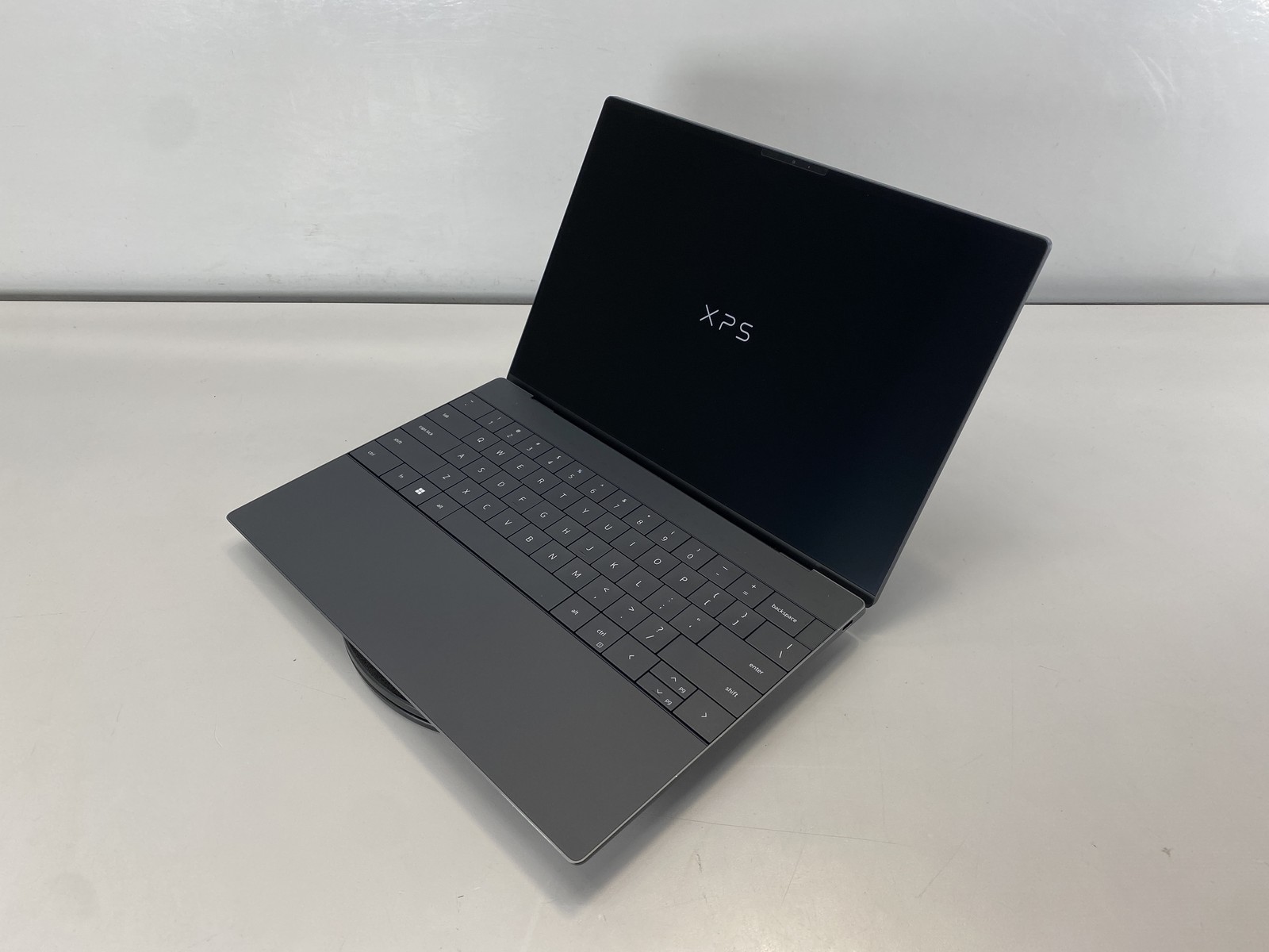 Dell Laptop XPS 9320 13 Plus 13.4″ Intel Core i7-1370P 1TB- Gray