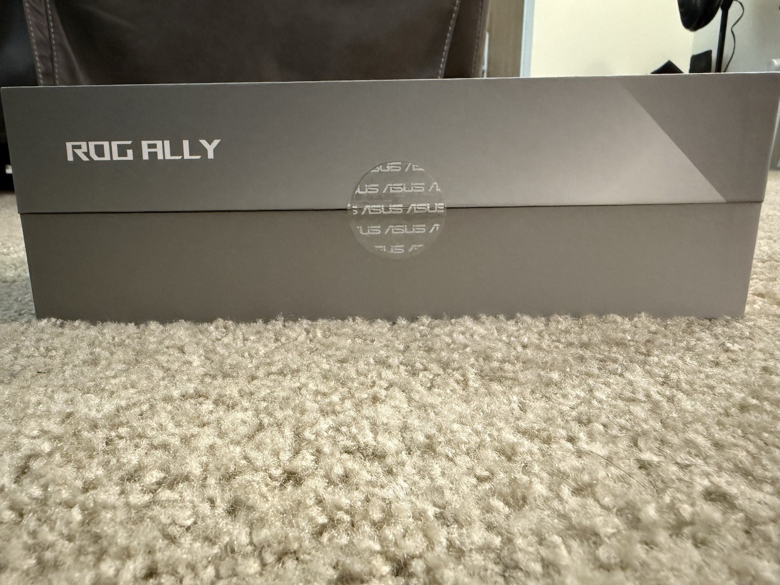 ASUS ROG Ally 7″ 120Hz FHD 1080p Gaming Handheld AMD Ryzen Z1 EXTREME 512GB