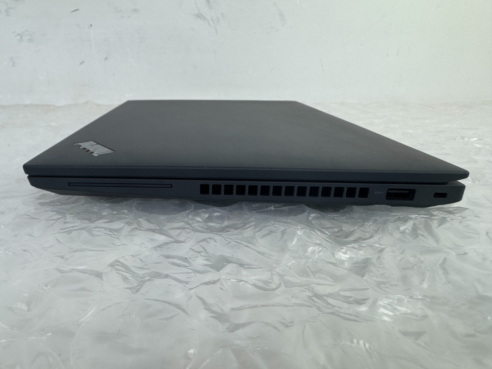 Lenovo ThinkPad T14 Gen 3 i7-1265U 16GB 512GB SSD 14″ FHD+ Win 11 Pro