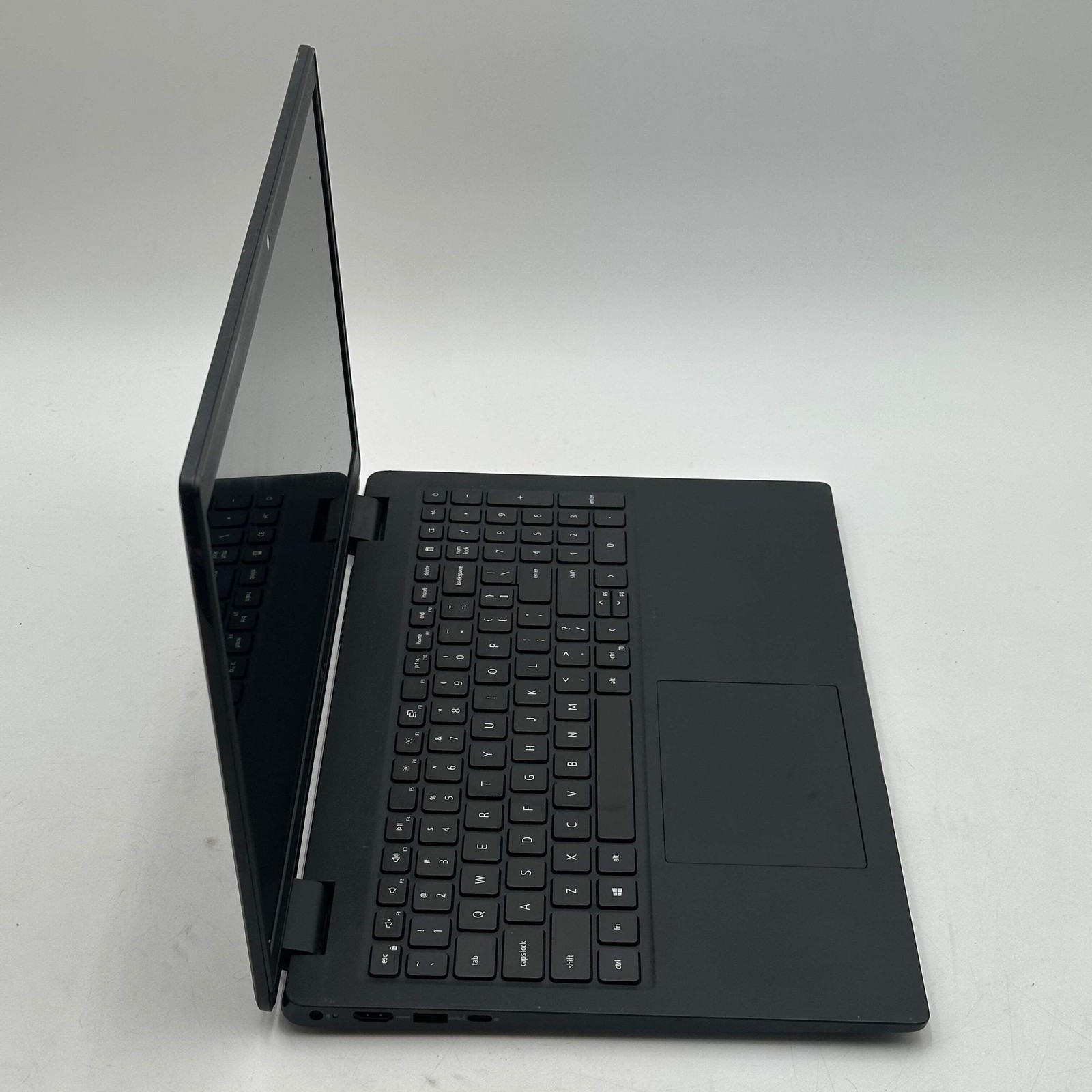 Dell Latitude 3520 15.6″ Laptop Intel Core i3-1005G1 8GB RAM 128GB SSD Win 10 Pr