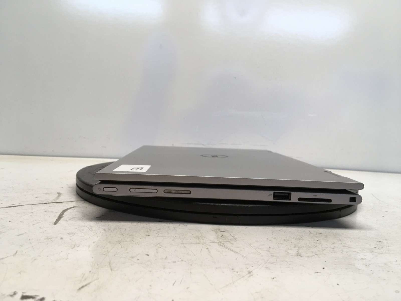 Dell Inspiron 11 3147 Intel Pentium N3530 2.16GHz 4 GB NO HDD No Batt
