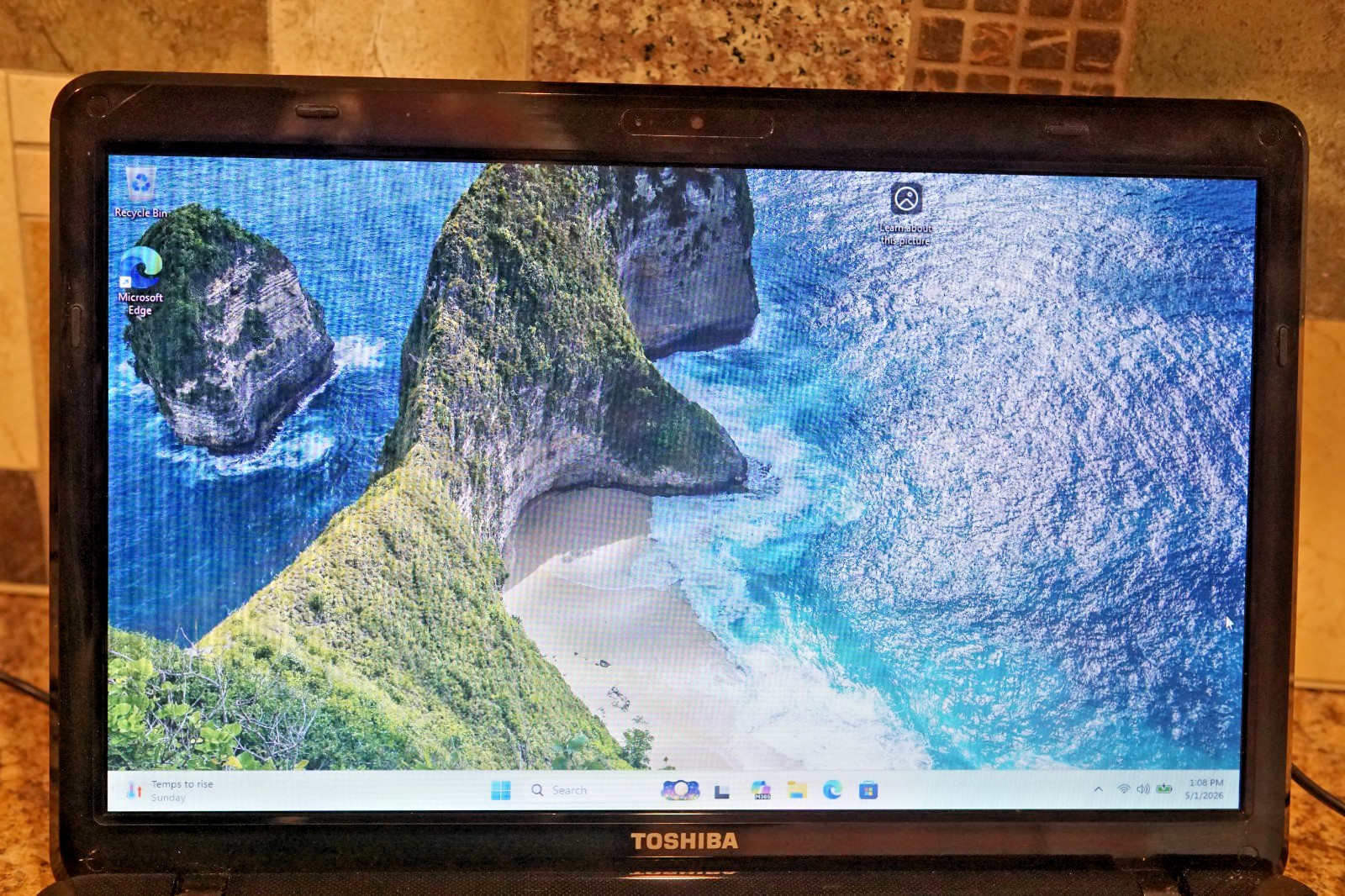 Active 25H2 WIN11 PRO Toshiba L755-S5112 Gen2 i3@ 2.30GHz,6GB RAM,120GB SSD