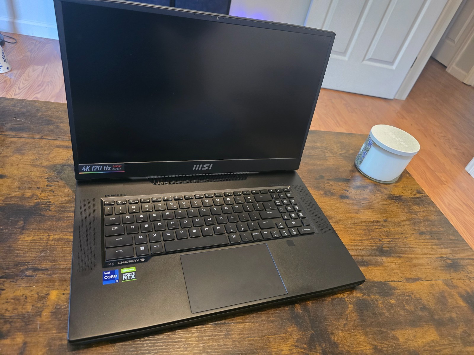 MSI GT77 Titan (12900hx, 3080ti, 32gb RAM)