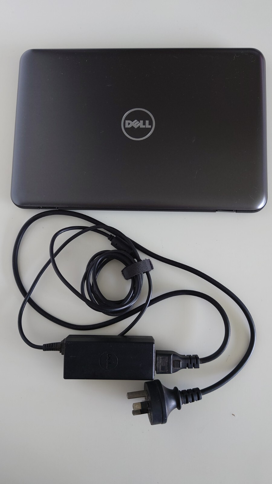 Laptop Dell P24T Inspiron 3180 11.6″ with Charger – Working