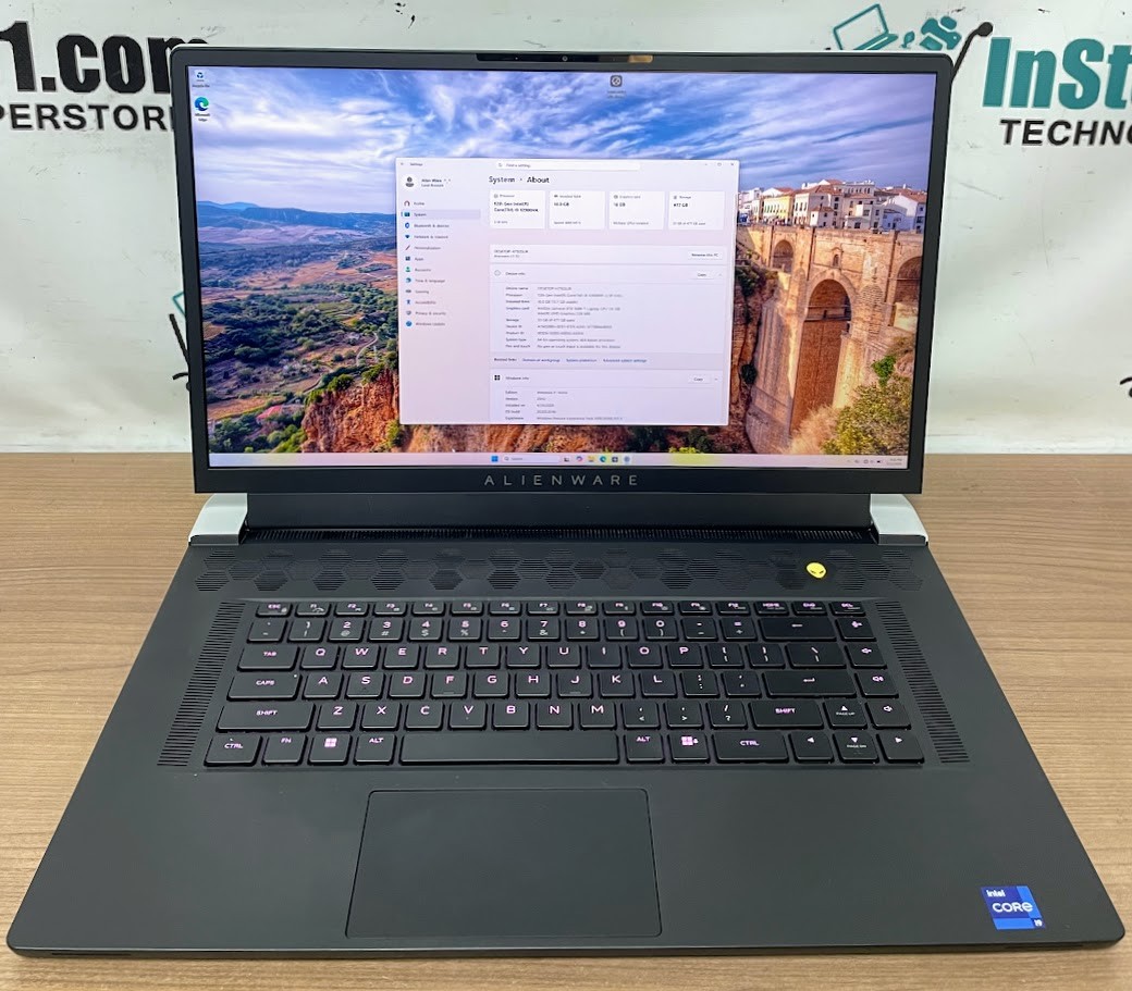 DELL Alienware x17 R2 i9-12900HK 2.5GHz 4K nVidia RTX 3080 Ti 16gb RAM 512gb SSD