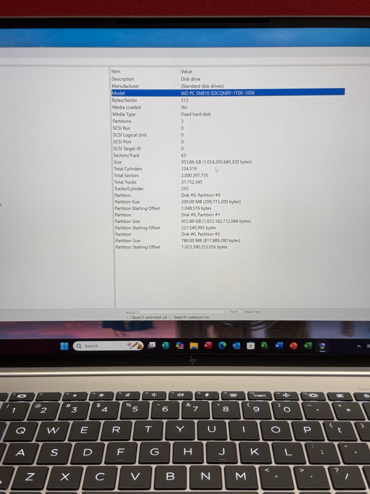 HP ZBook Studio G10 16″ 4K+ 13th I7-13800H 2500Mhz 1TB SSD 32GB Windows Pro