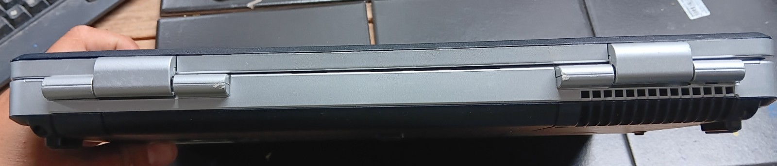 Compaq Presario V5000 AMD Sempron 2GHz 2 GB RAM 160GB HDD**REPAIR OR PARTS**