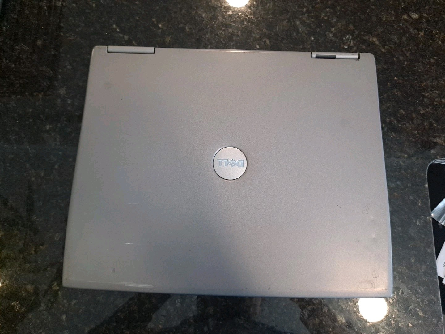 Dell Latitude D600 XP Pentium 1.6 GHz 512mb Ram 20 GB Hdd Win XP