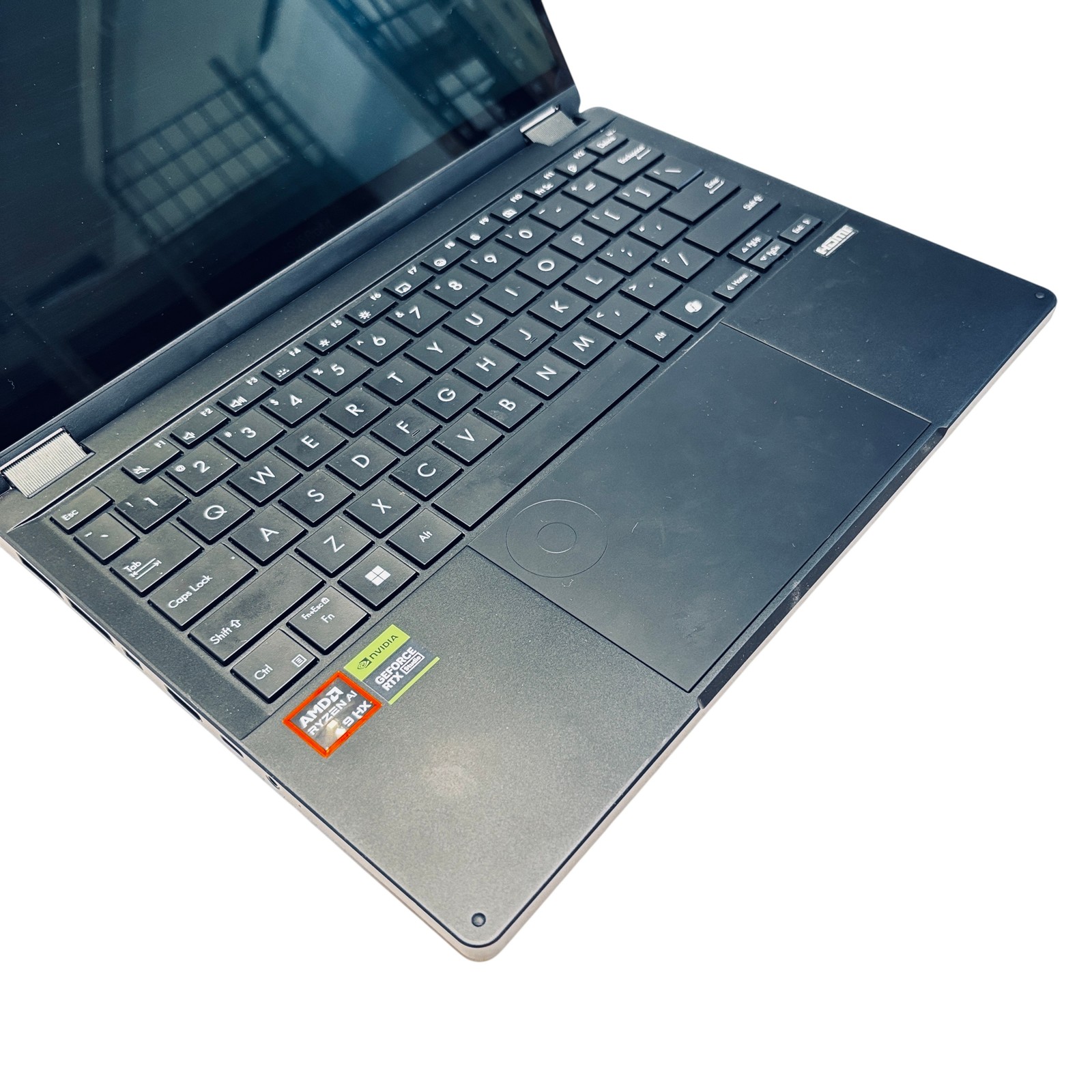 ASUS ProArt PX13 HN7306W Win 11 AMD Ryzen AI 9 HX 370 2Ghz 32GB RAM 1TB SSD