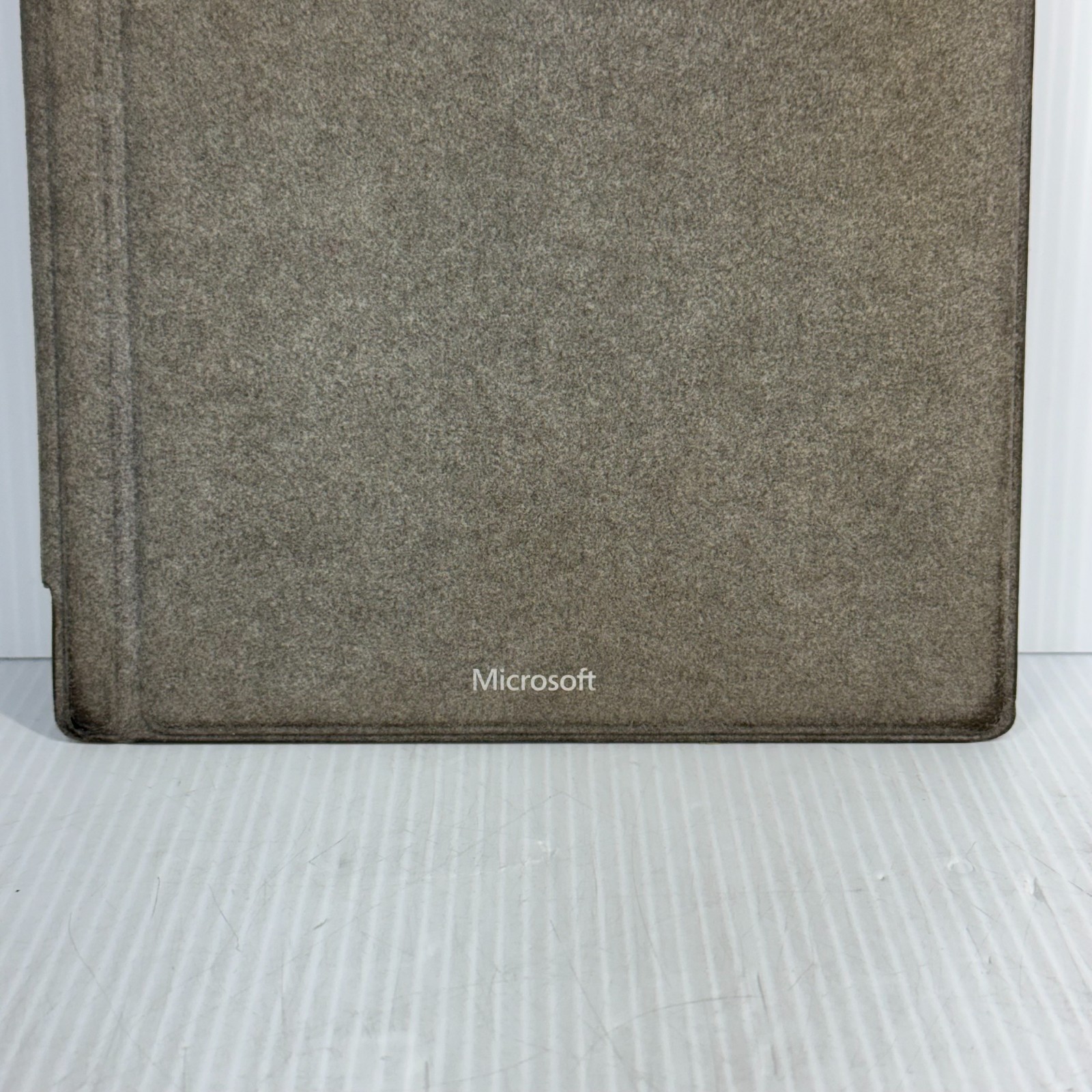 Microsoft Surface Pro i5-7300U 12.3″ Touchscreen Windows 11 Pro Laptop 256GB 8GB