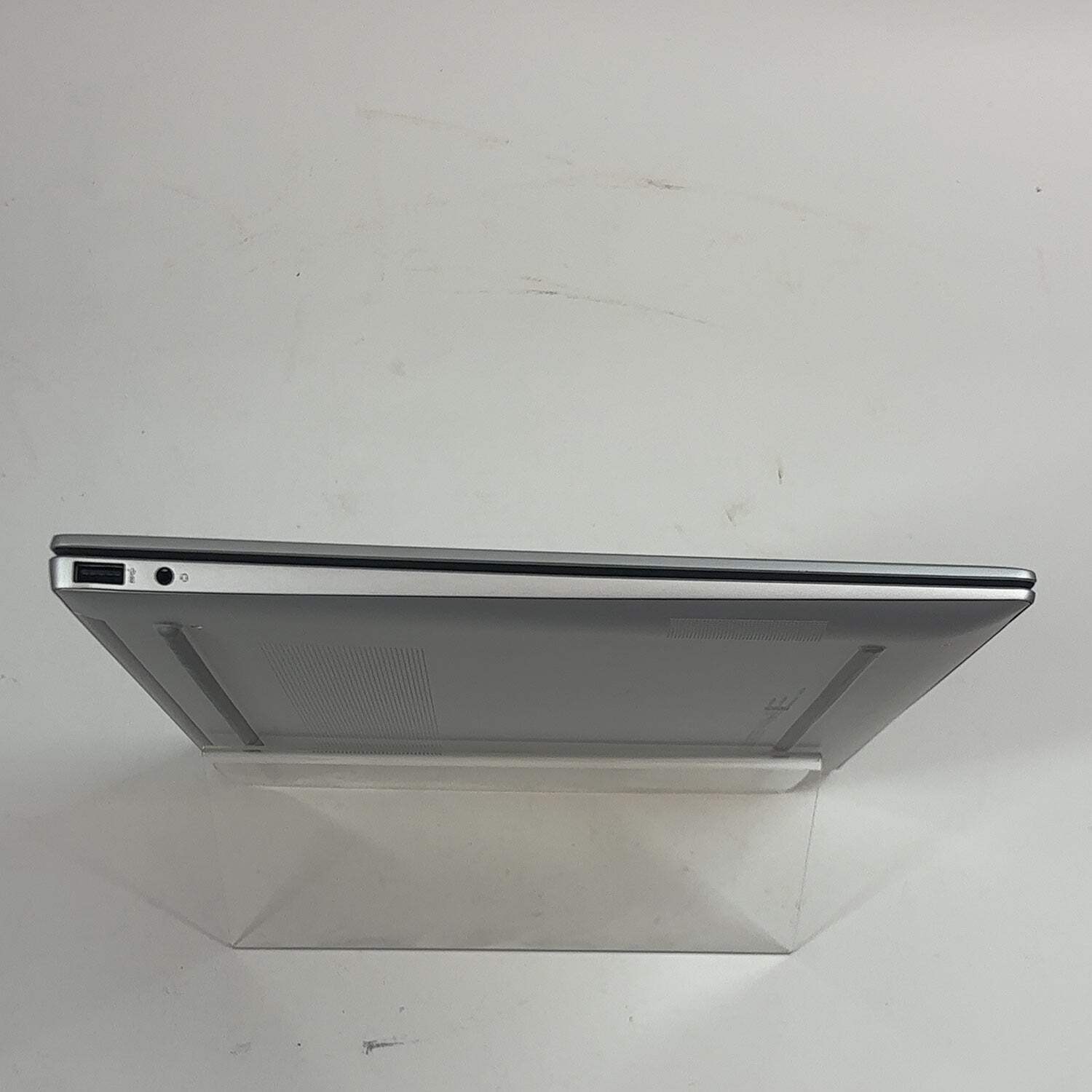 HP Omnibook 5 Touchscreen Laptop AF1017WM 16″ i7-1255U 16GB RAM 1TB SSD