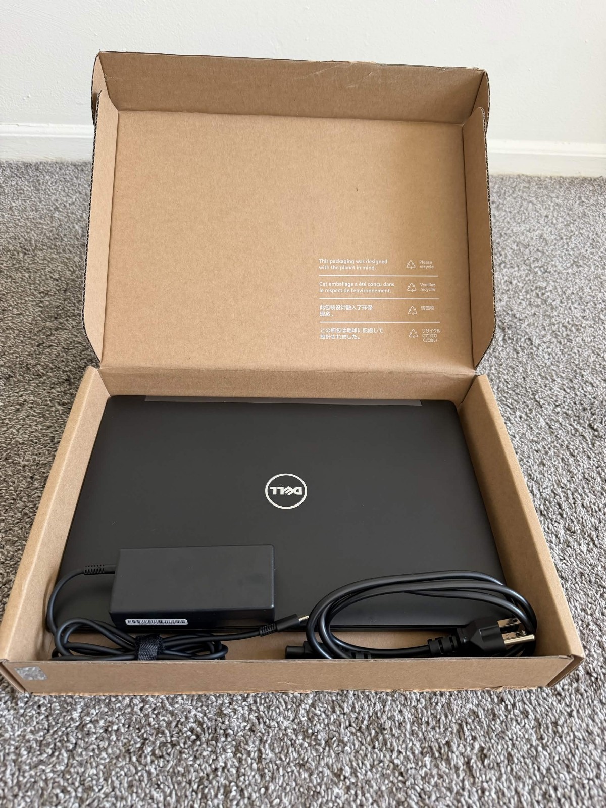 Dell Latitude 7480 (256GB SSD, Intel Core i7 6th Gen., 3.40GHz, 8GB) Laptop -…