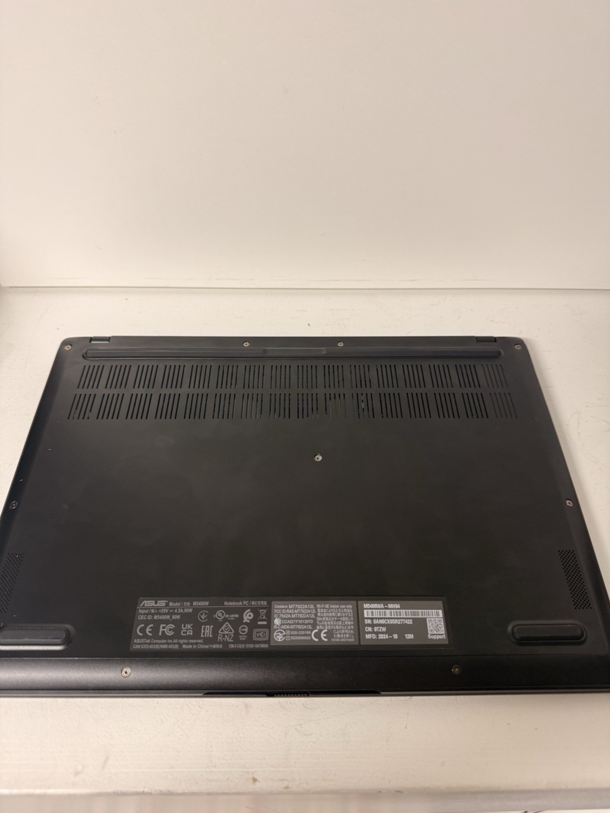 Asus VivoBook S14 14″ 3K OLED 120Hz – Ryzen AI 9 365 – 24GB RAM – 1TB SSD