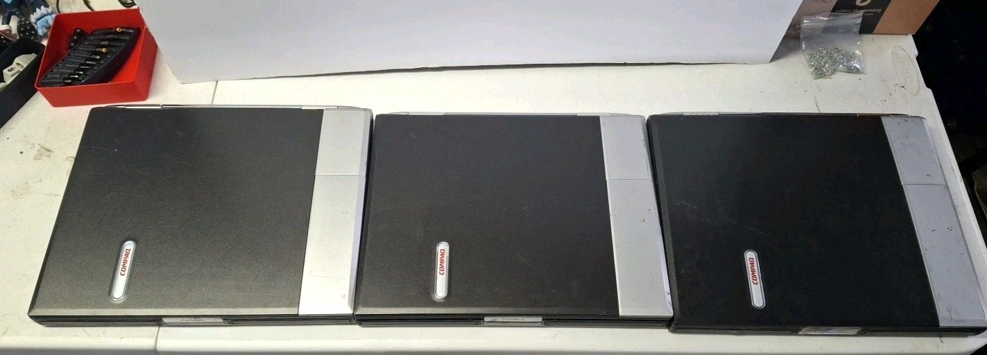 Lot Of 3 HP Compaq Evo 15″ N800v Laptop PC P4 2.00GHz/768MB/DVD/No AC, HD, & O/S