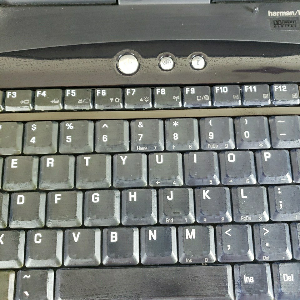 Toshiba Satellite 5105-S501 – 15″ FHD Laptop Computer Un-tested (No Power Cord)