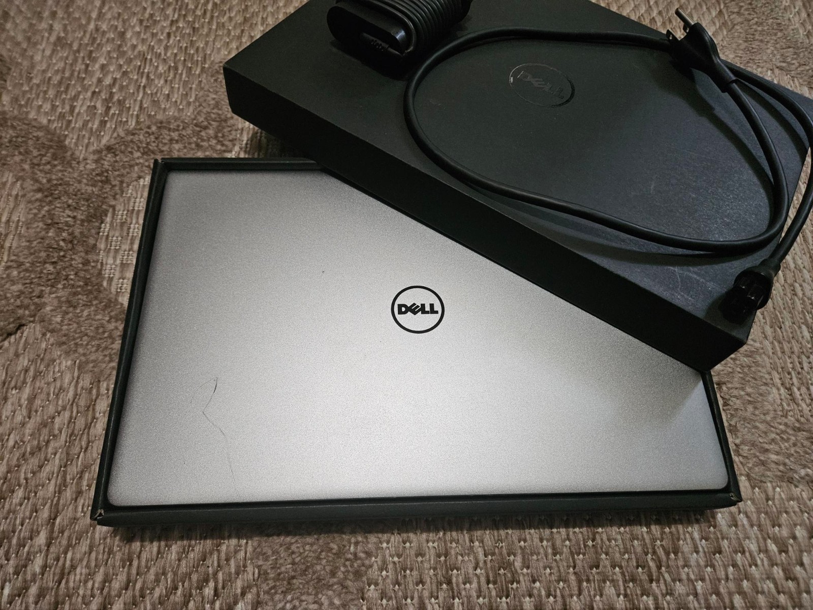 Dell XPS 13 9360, Intel Core i5-7200U @ 2.5GHz, 8GB RAM, 256GB SSD, Win 10 Pro