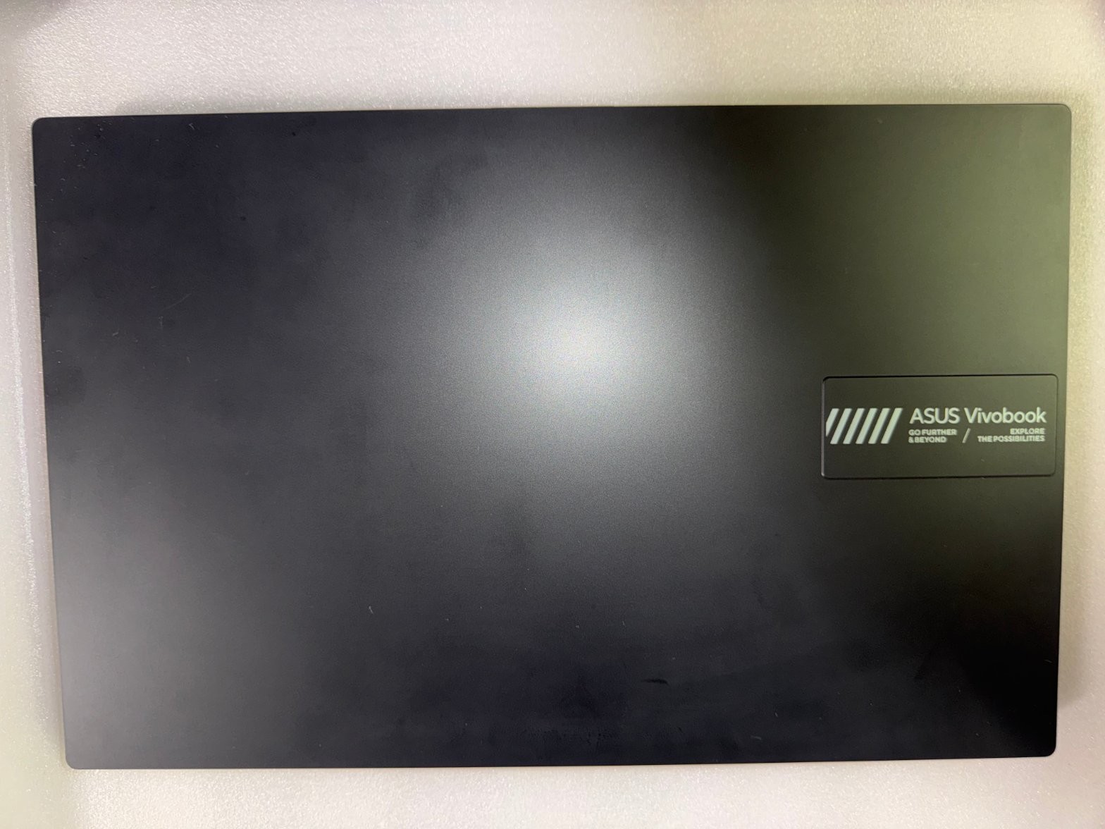 ASUS Vivobook 15 AMD Athlon Gold 7220U Radeon Laptop. Win 11