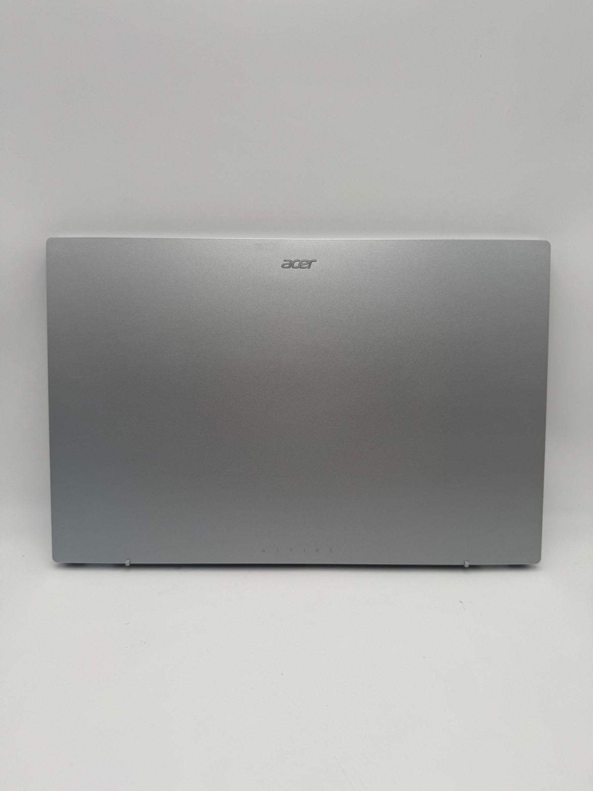 Acer Aspire 3 15 N23C3 Laptop AMD Ryzen 3 8GB 128GB 14-Inch Silver Used