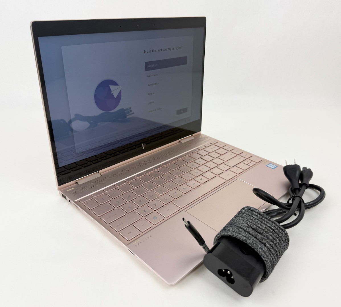 HP Spectre x360 13t-ae000 13.3″ FHD Touch i7-8850U 16GB 256GB SSD W11H 2in1