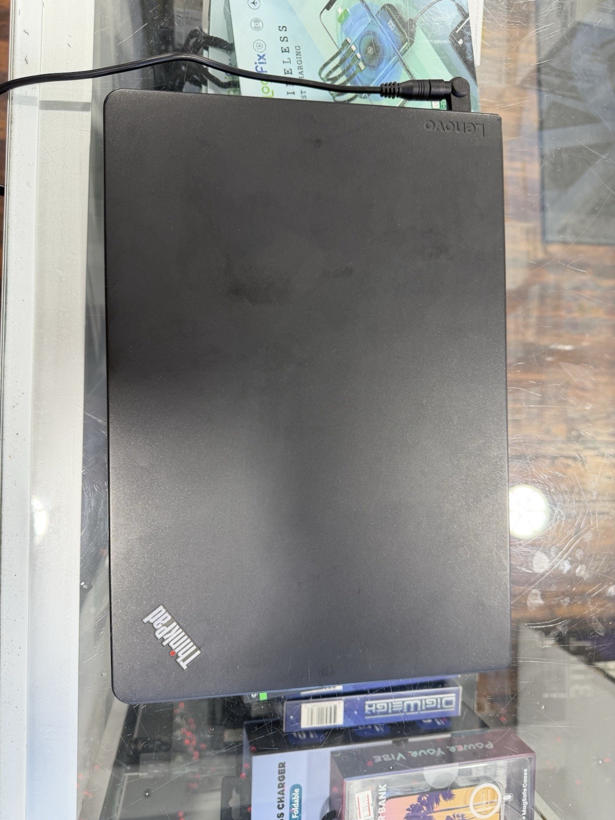 Lenovo ThinkPad Gen 2 13.3” (256 GB SSD. Intel Core i5 2.4GHz 32GB