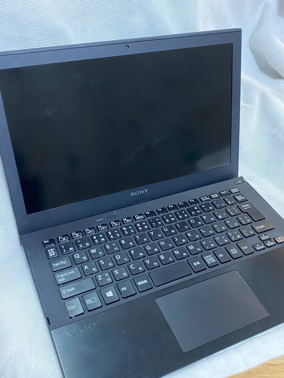 Sony vaio Svp1121a1j 11.6″ Intel Core i7-4500u ram4g ,ssd Ss 250gb , Free ship