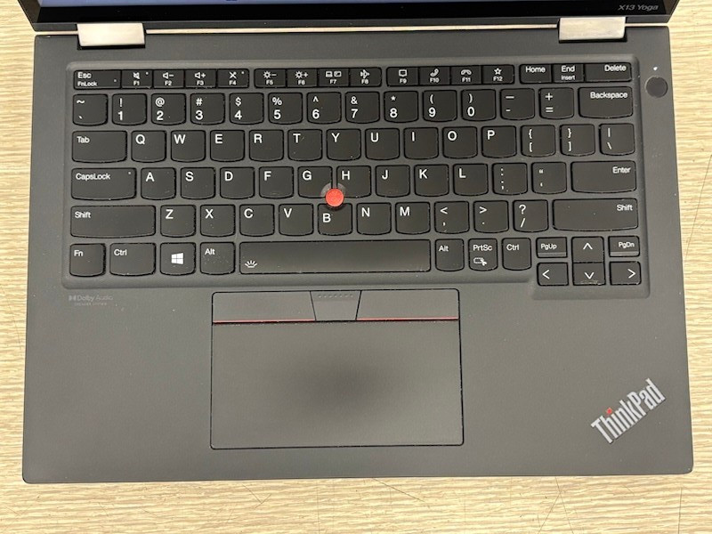 Lenovo ThinkPad X13 Yoga Gen 2 i5-1145G7 16GB 256GB SSD W11P -screen bezel issue