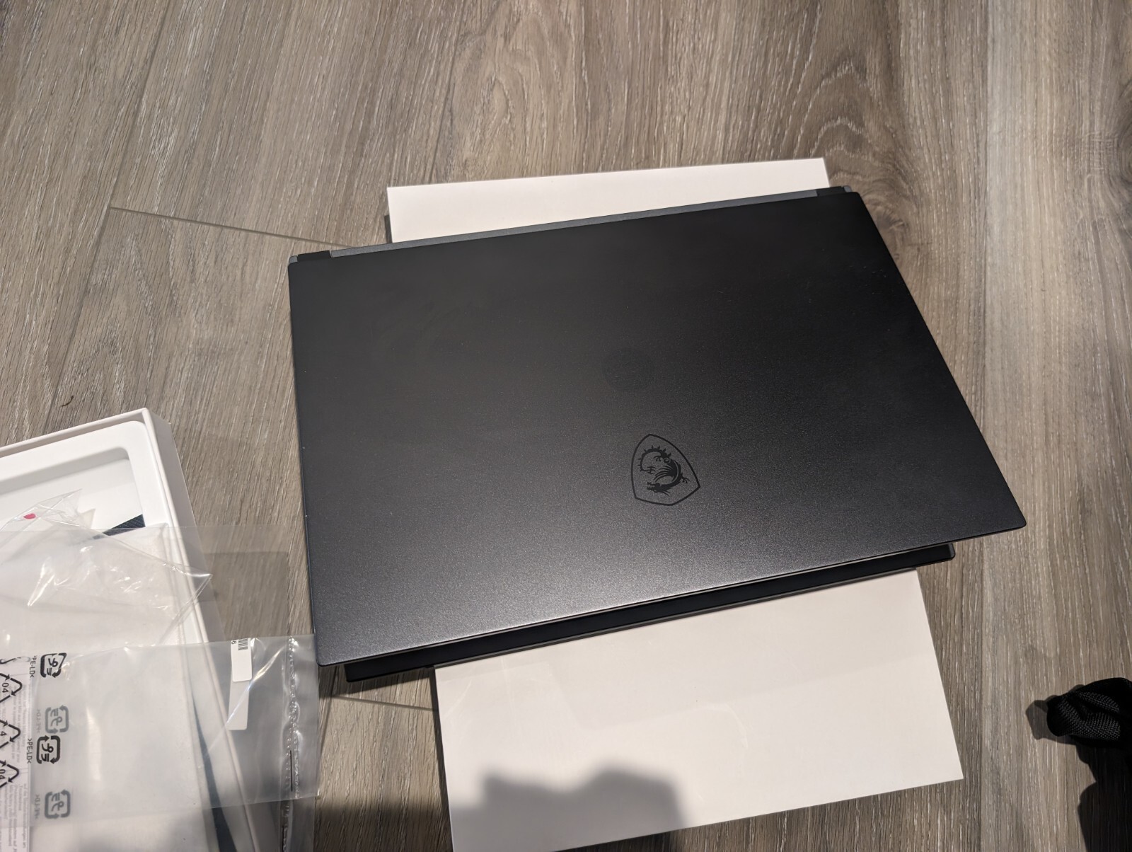 MSI Creator 15 15.6′ i7-10875H 3(1+2) TB SSD, 64 RAM DDR4, RTX 2070 Super