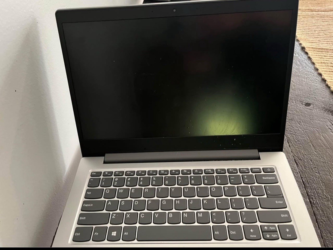 Lenovo IdeaPad 14″ AMD A6-9220e/4GB/64GB Laptop