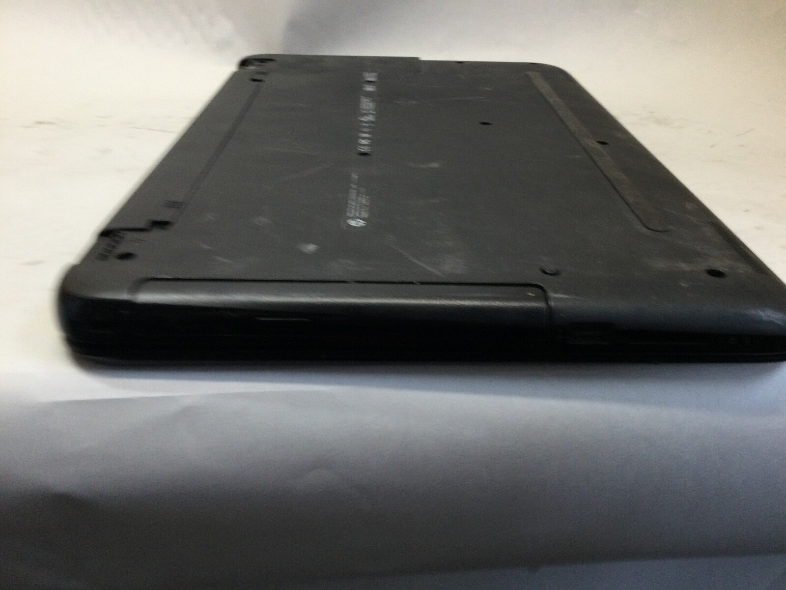 HP NOTEBOOK 15 BA079DX – AMD A10 – 4GB RAM – FOR PARTS – NO POWER- READ DESC -BB