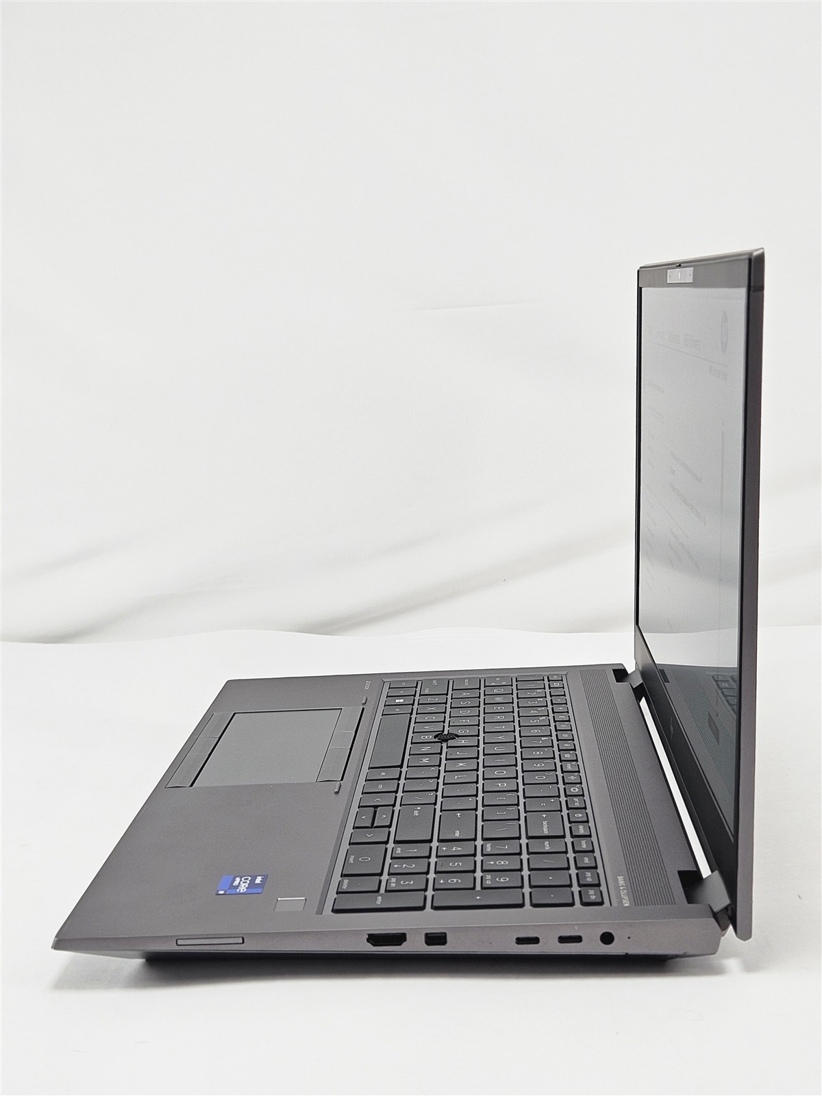 HP ZBook Fury 15 G8 i9-11950H 32GB RAM 1TB SSD 15.6″ 1920×1200 RTX A4000